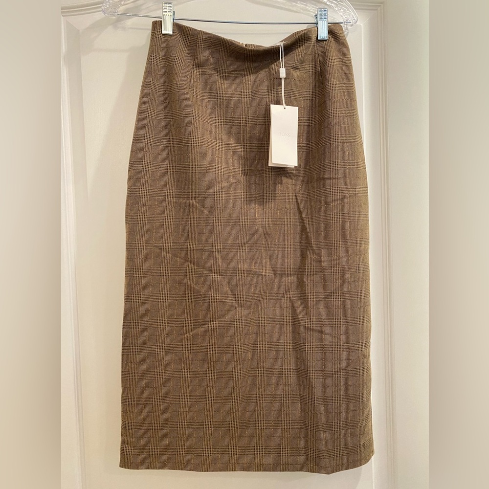 Hugo Boss pencil skirt NWT size 4